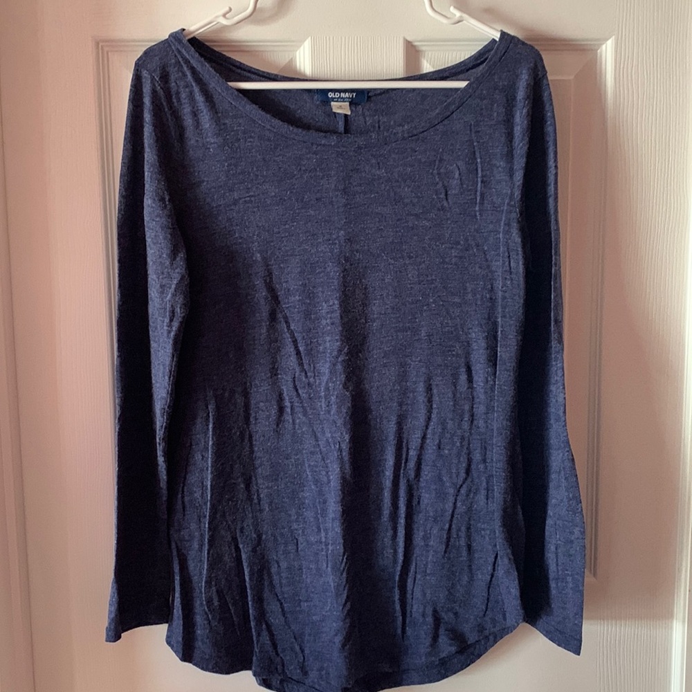 Long sleeve navy blue crew neck